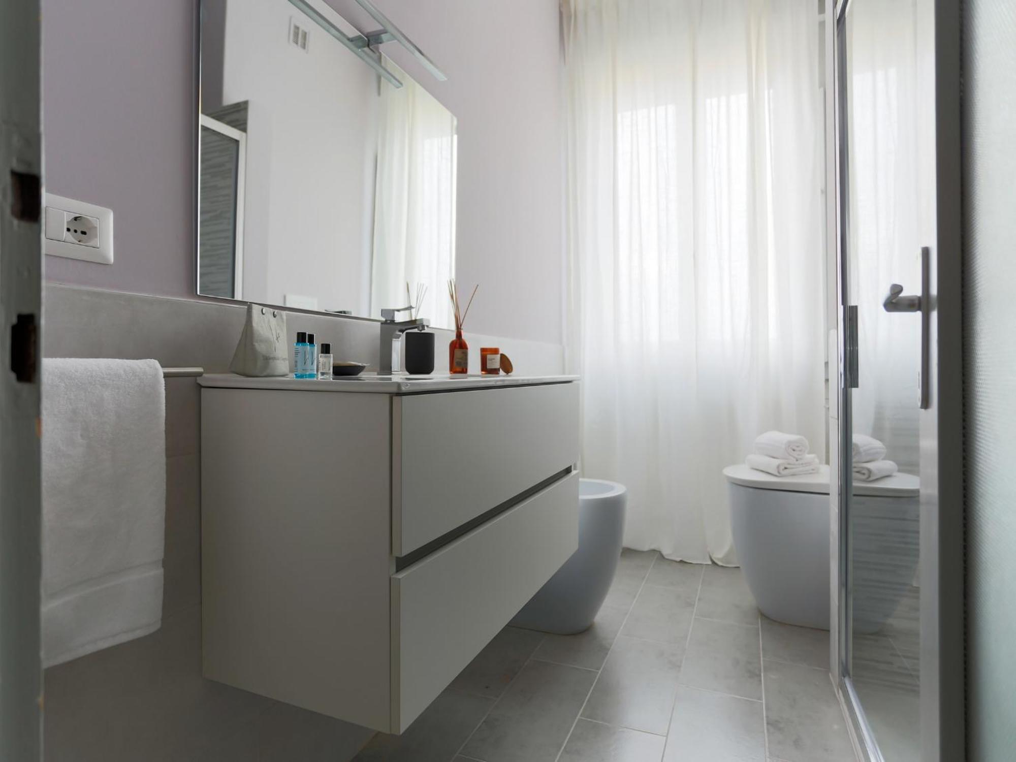 The Best Rent - Spacious One-Bedroom Apartment In Moscova District Milan Exterior photo